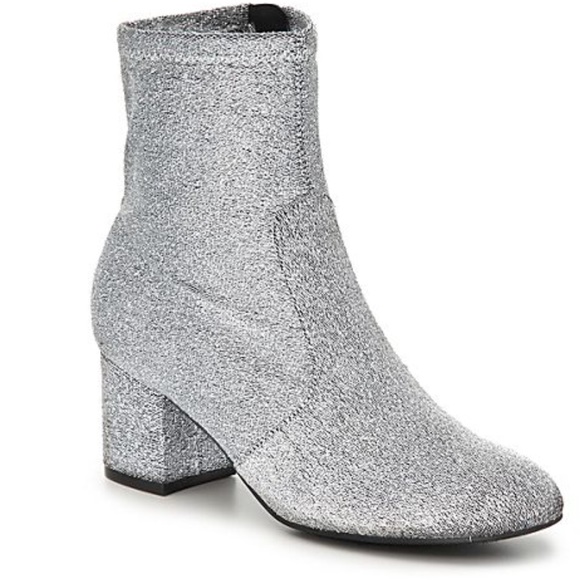 Unisa Silver Sparkle Myllo Bootie Size 